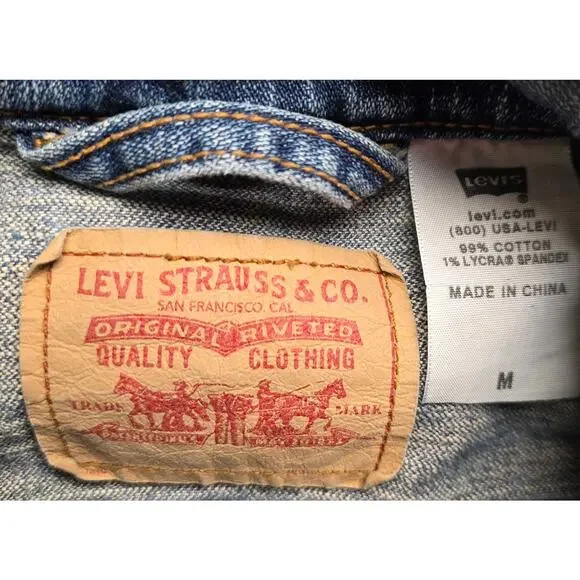 Levis Womens Vintage Cropped Trucker Jacket Sz Medium Denim Blue Jean - Picture 3 of 7
